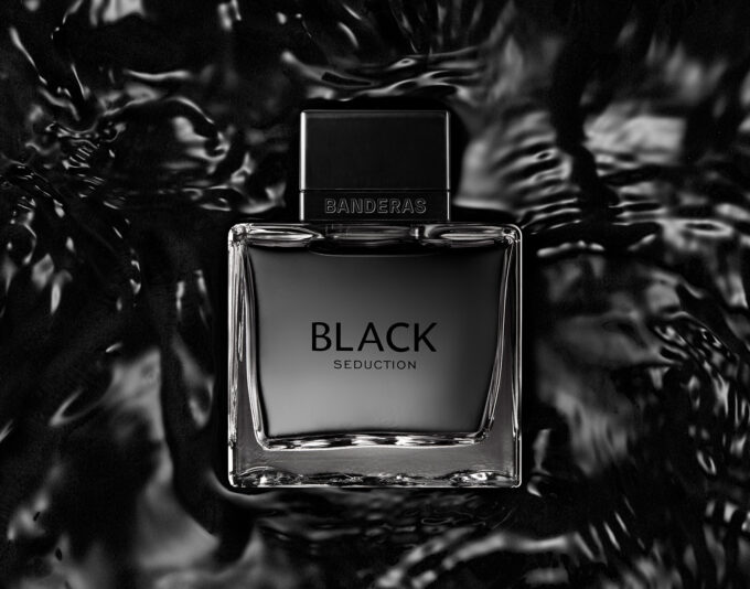 Antonio Banderas Seduction in Black - Image 2